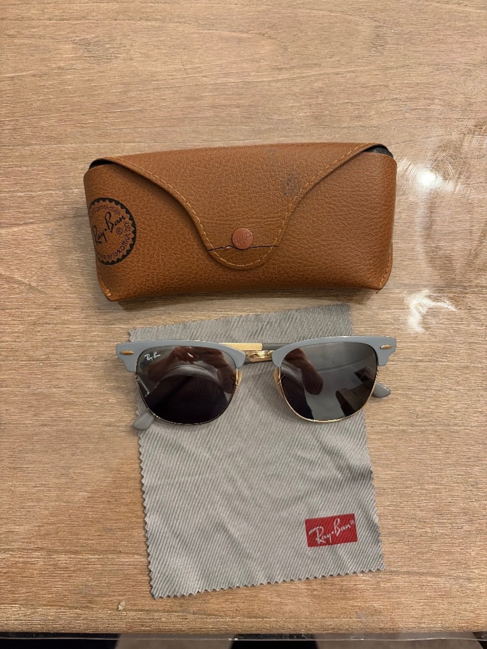 Women’s Ray-Ban sunglasses